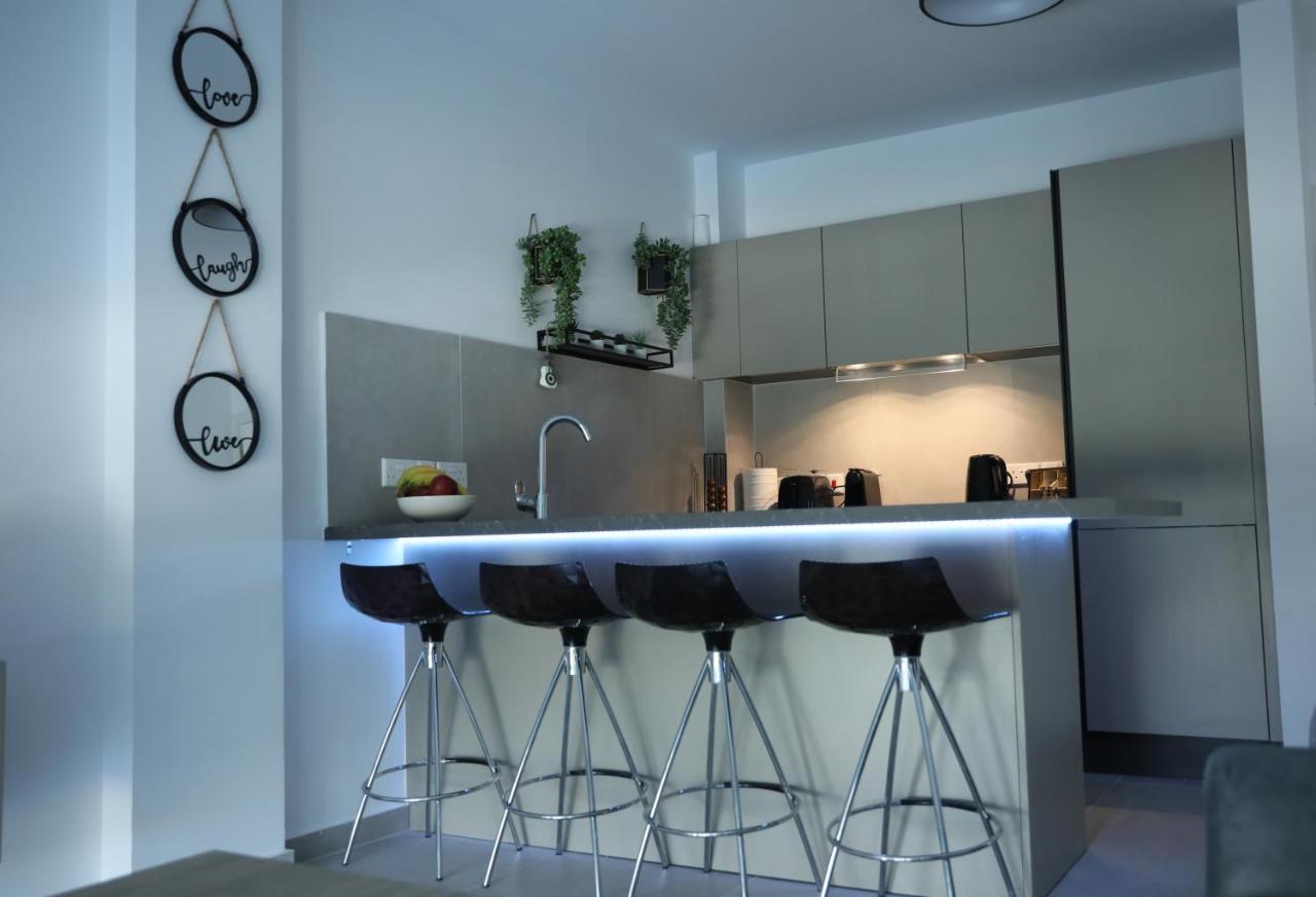 Lovely Cozy One Bedroom Suite With Pool Protarász Kültér fotó