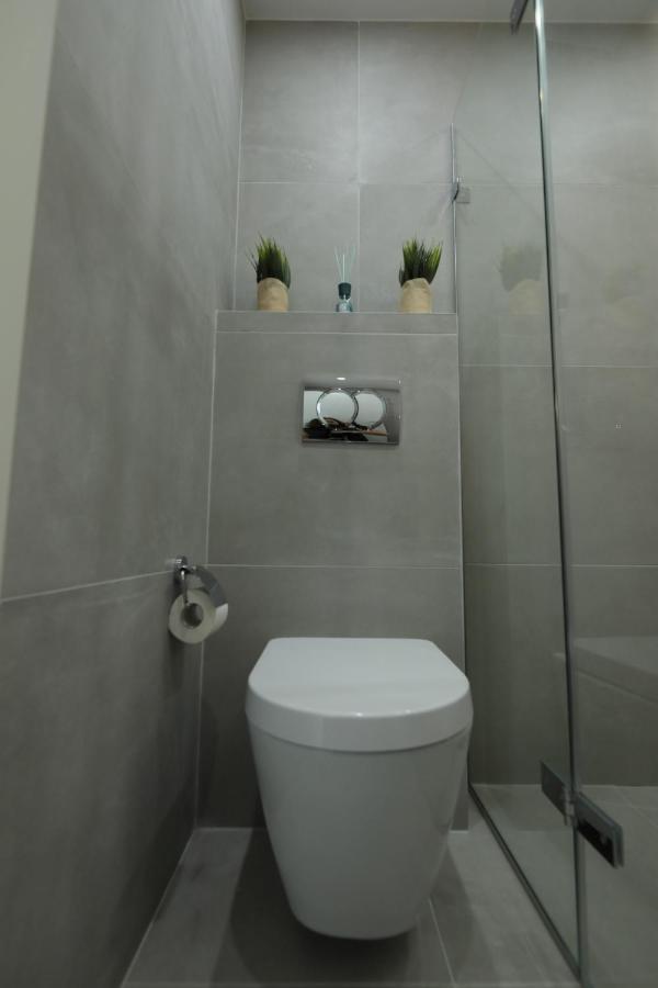 Lovely Cozy One Bedroom Suite With Pool Protarász Kültér fotó