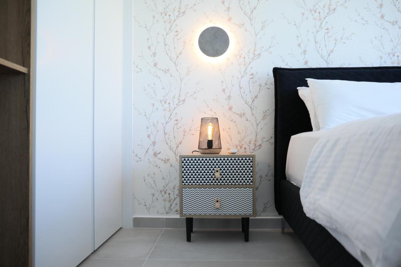 Lovely Cozy One Bedroom Suite With Pool Protarász Kültér fotó